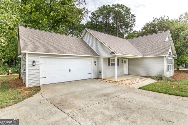 221 Muirfield Lane, Byron, GA 31008