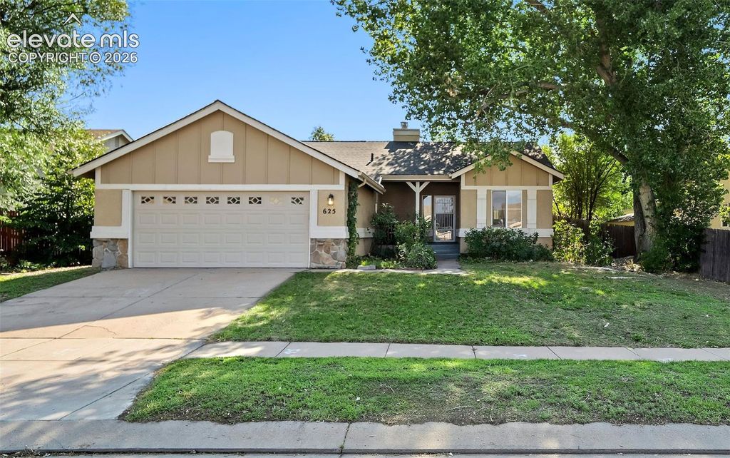 625 Golden Eagle Drive, Colorado Springs, CO 80916 — exterior