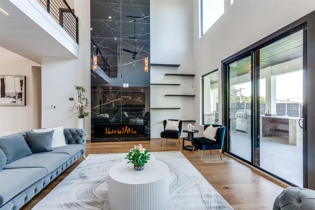 10923 Marsh Lane, Dallas, TX 75229