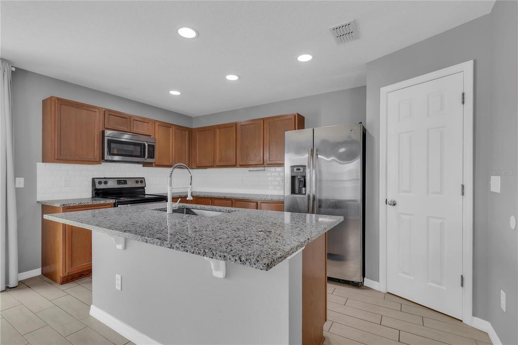 Image 9 of property listing at 2589 AVENTURINE STREET, Kissimmee, FL 34744