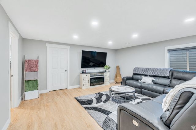 2454 E OX YOKE DR, Eagle Mountain, UT 84005