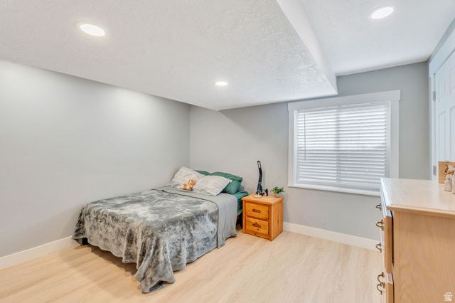 2454 E OX YOKE DR, Eagle Mountain, UT 84005