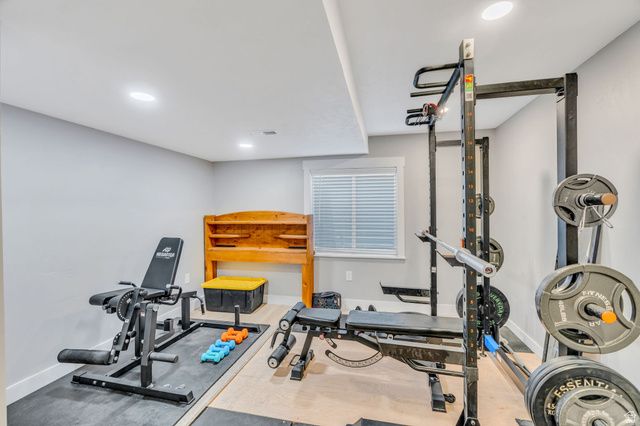 2454 E OX YOKE DR, Eagle Mountain, UT 84005