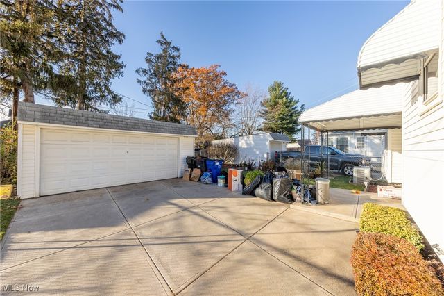 3210 W 140th Street, Cleveland, OH 44111