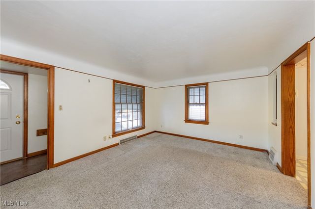 3210 W 140th Street, Cleveland, OH 44111