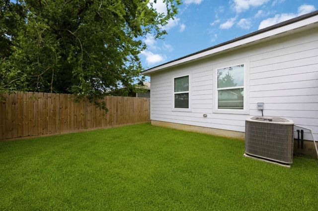 426 New Mexico Street B, Houston, TX 77029