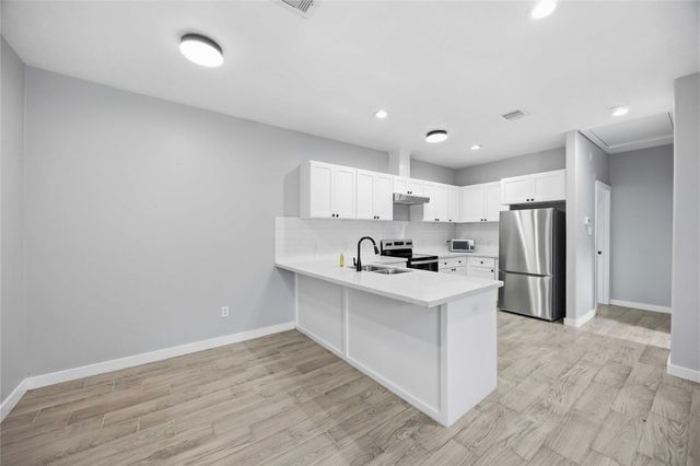 426 New Mexico Street B, Houston, TX 77029