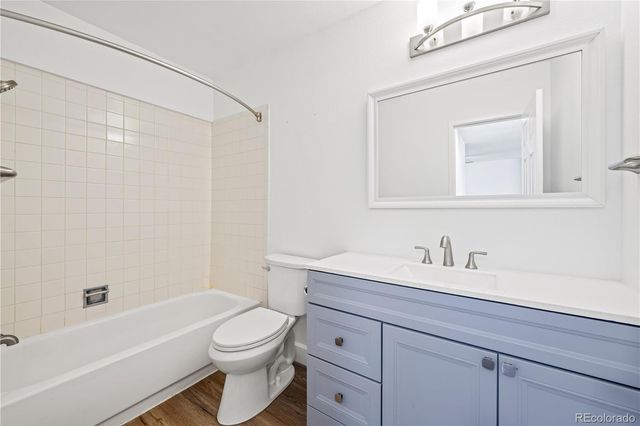 4110 E Hale Parkway 4J, Denver, CO 80220