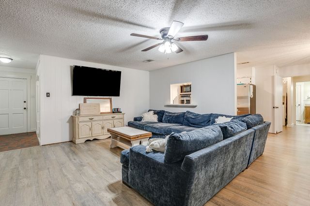 1816 Glendale Drive, Sanctuary, TX 76020