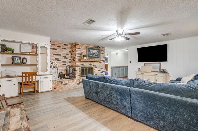 1816 Glendale Drive, Sanctuary, TX 76020