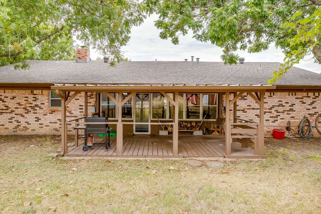 1816 Glendale Drive, Sanctuary, TX 76020