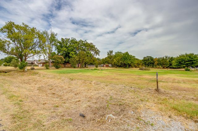 1816 Glendale Drive, Sanctuary, TX 76020