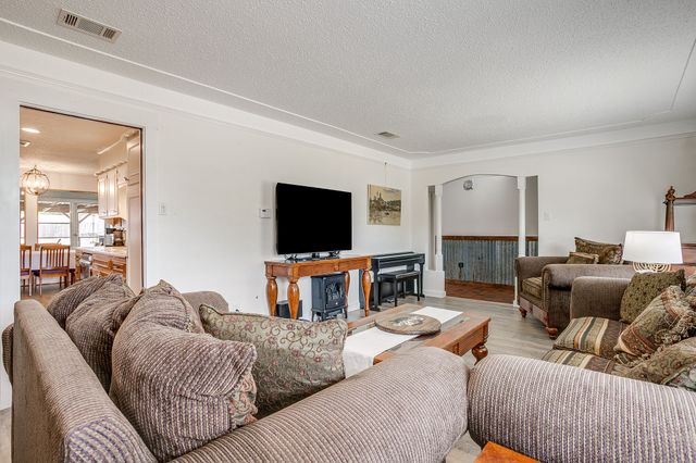 1816 Glendale Drive, Sanctuary, TX 76020