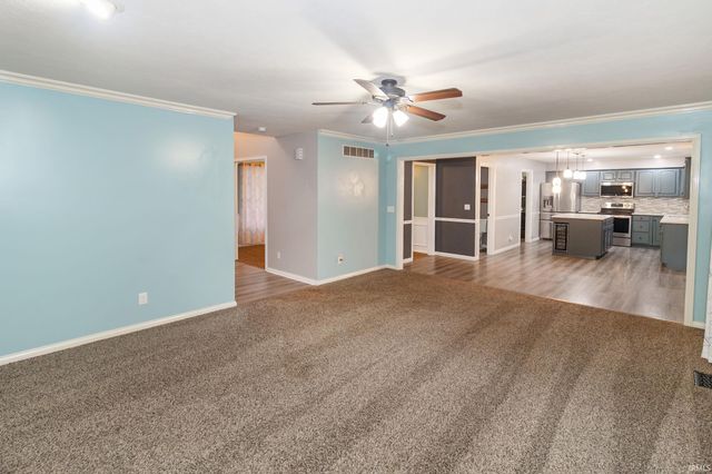 5689 Sharon Road, Newburgh, IN 47630