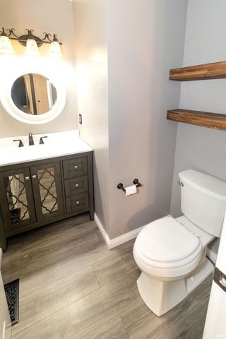 5689 Sharon Road, Newburgh, IN 47630