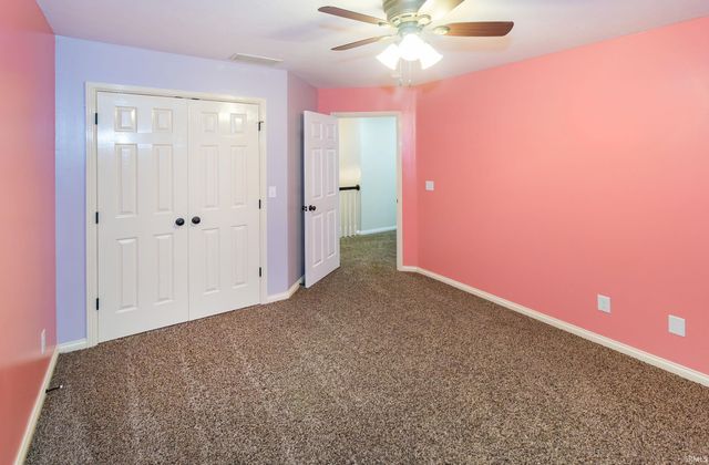 5689 Sharon Road, Newburgh, IN 47630