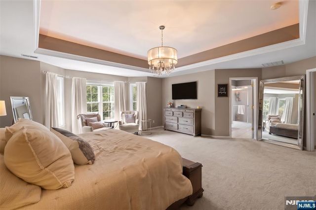 12 Timberline Lane, Oakland, NJ 07436