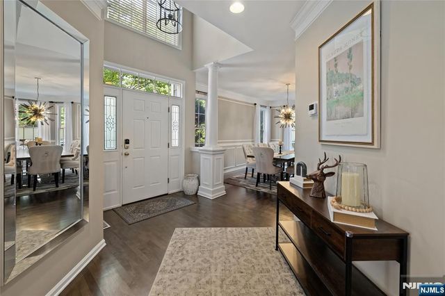 12 Timberline Lane, Oakland, NJ 07436