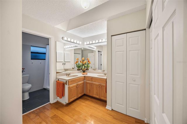 231 SOUTHAMPTON LANE 277, Venice, FL 34293