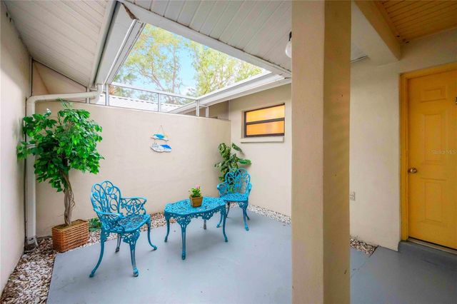 231 SOUTHAMPTON LANE 277, Venice, FL 34293