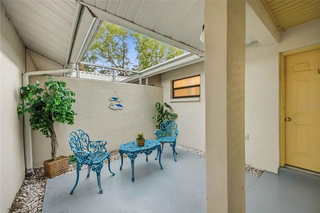 231 SOUTHAMPTON LANE 277, Venice, FL 34293