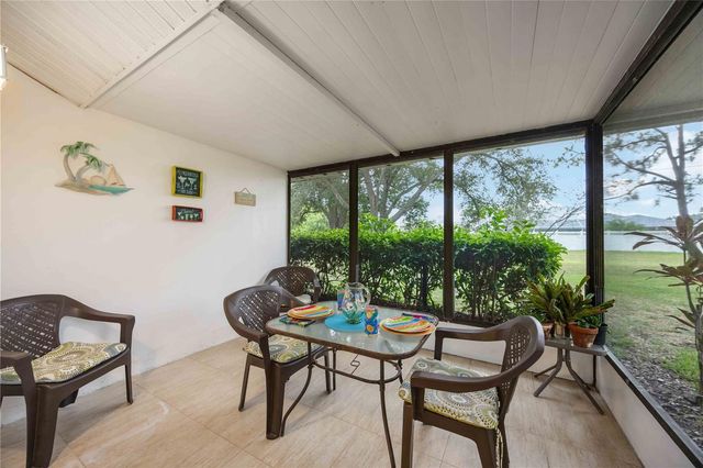 231 SOUTHAMPTON LANE 277, Venice, FL 34293