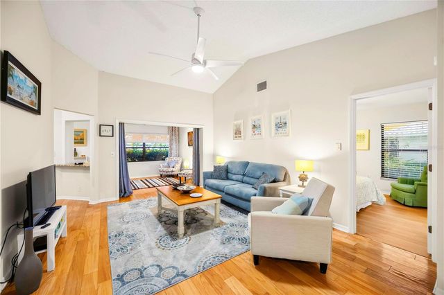 231 SOUTHAMPTON LANE 277, Venice, FL 34293