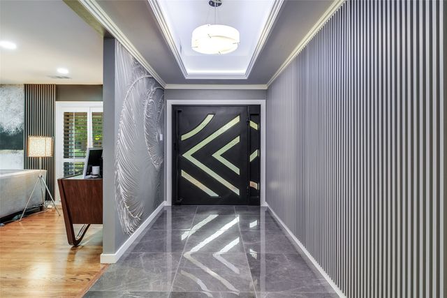 6566 Ridgeview Circle, Dallas, TX 75240