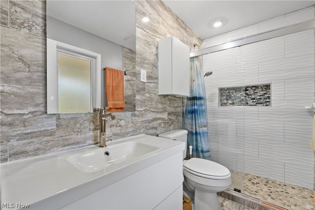 30200 Crestview Drive, Bay Village, OH 44140