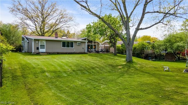 30200 Crestview Drive, Bay Village, OH 44140