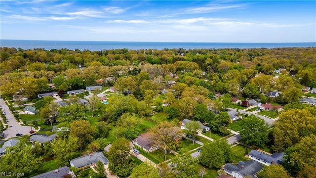 30200 Crestview Drive, Bay Village, OH 44140