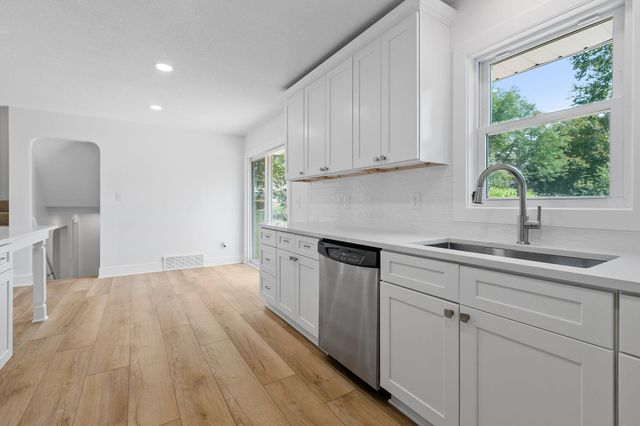 7541 Immanuel Avenue Court S, Cottage Grove, MN 55016