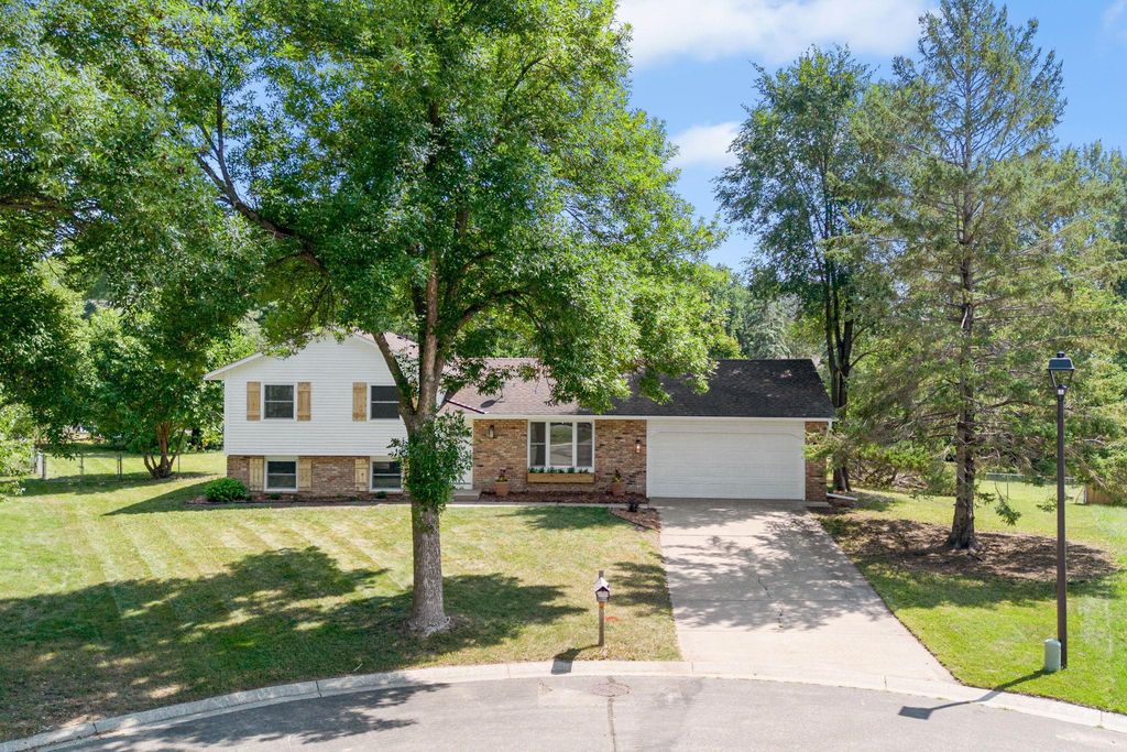 7541 Immanuel Avenue Court S, Cottage Grove, MN 55016
