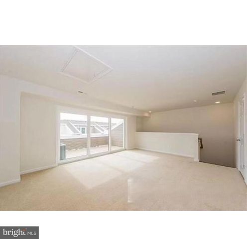 13 BOND ST, North Brunswick, NJ 08902