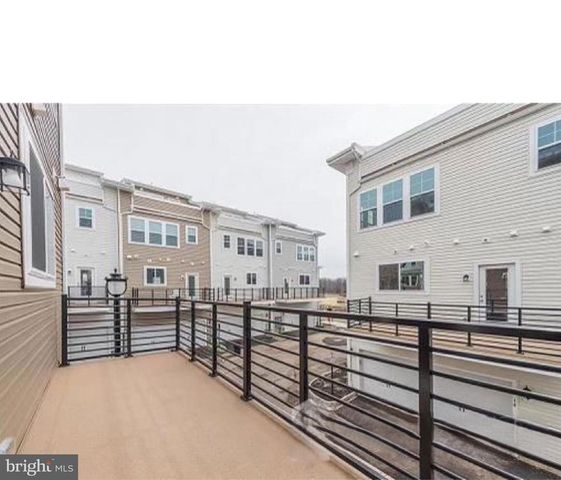 13 BOND ST, North Brunswick, NJ 08902