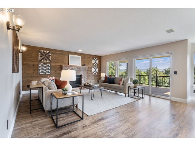 32102 Nw EAGLE CREST Dr, Ridgefield, WA 98642