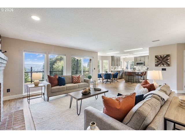 32102 Nw EAGLE CREST Dr, Ridgefield, WA 98642