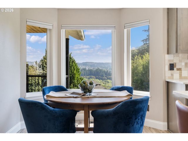 32102 Nw EAGLE CREST Dr, Ridgefield, WA 98642