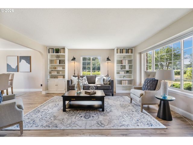 32102 Nw EAGLE CREST Dr, Ridgefield, WA 98642