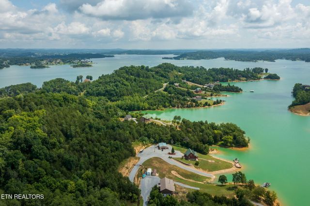 3819 Island View Rd, Sevierville, TN 37876