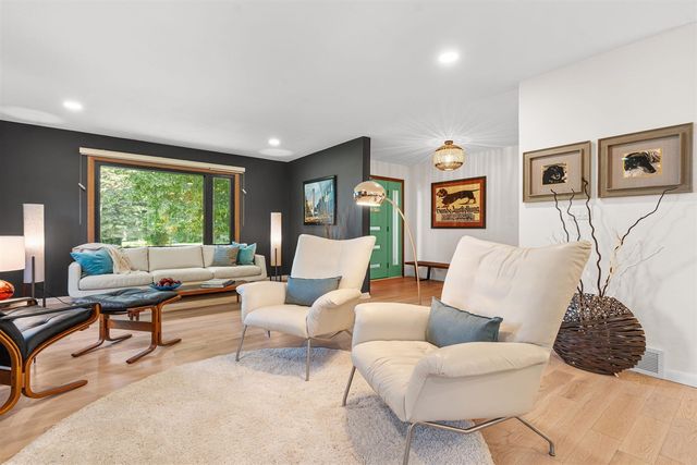 400 Barber Street, Spring Lake, MI 49456