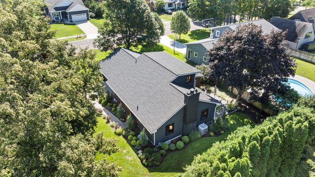 400 Barber Street, Spring Lake, MI 49456