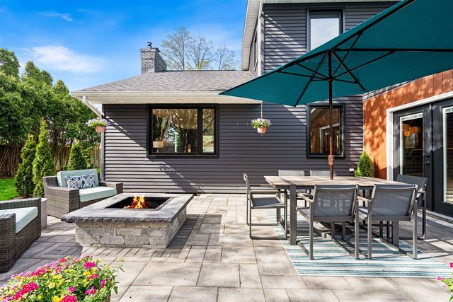 400 Barber Street, Spring Lake, MI 49456