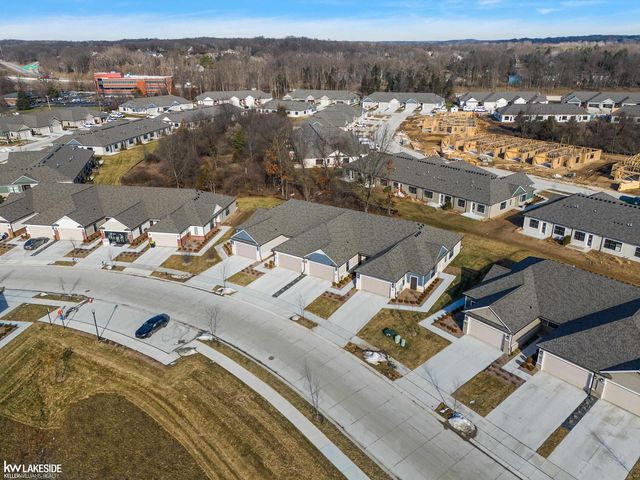 5841 Lakeway Drive, Brighton Twp, MI 48116