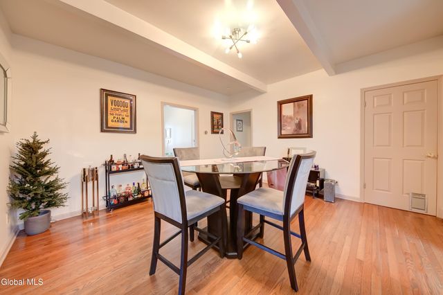 59 New Shaker Road, Colonie, NY 12205