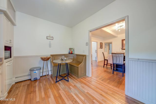 59 New Shaker Road, Colonie, NY 12205