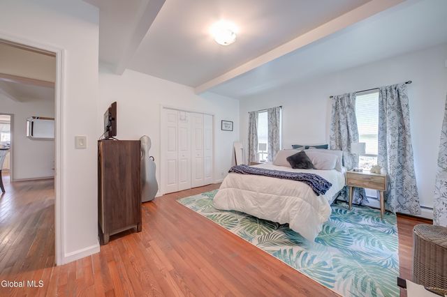 59 New Shaker Road, Colonie, NY 12205