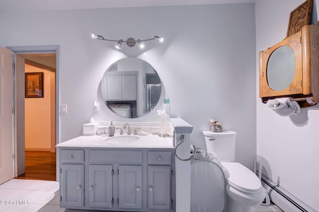 59 New Shaker Road, Colonie, NY 12205