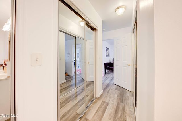 59 New Shaker Road, Colonie, NY 12205