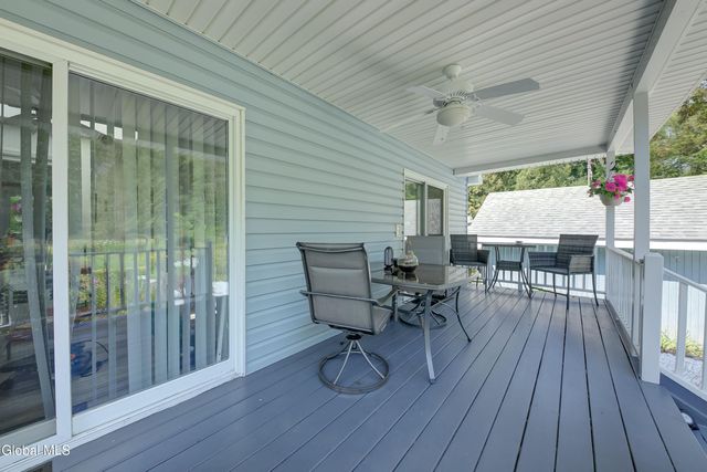 59 New Shaker Road, Colonie, NY 12205